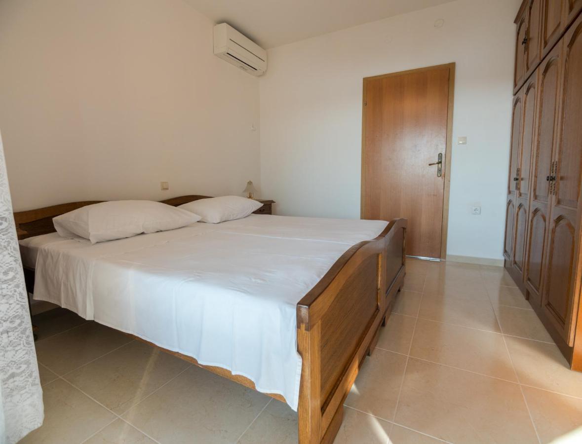 Apartments Anita 1 Barbat na Rabu Kültér fotó