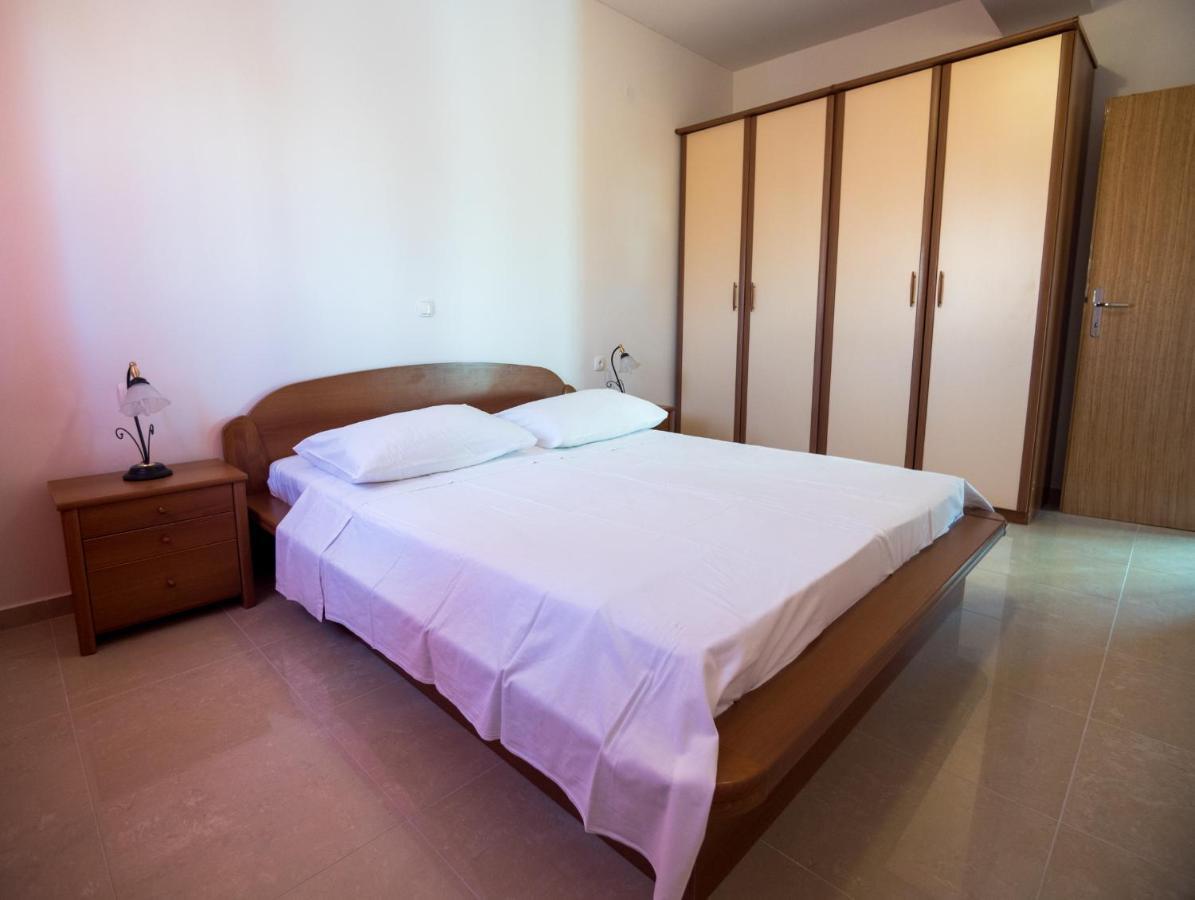 Apartments Anita 1 Barbat na Rabu Kültér fotó