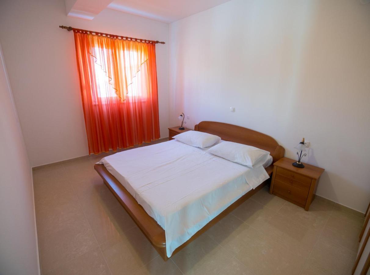 Apartments Anita 1 Barbat na Rabu Kültér fotó